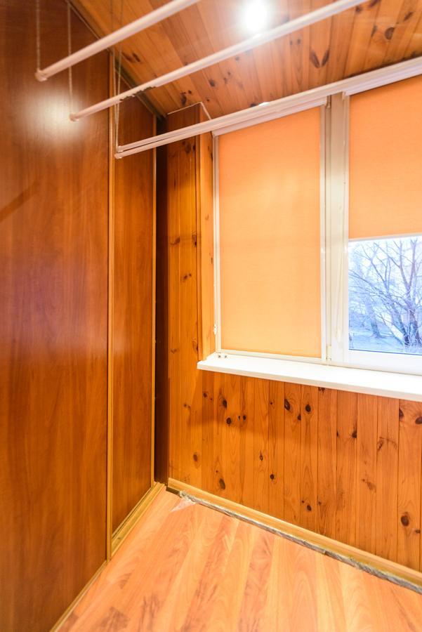 Apartment On Hryhoriia Chuprynky Kiev Exterior foto